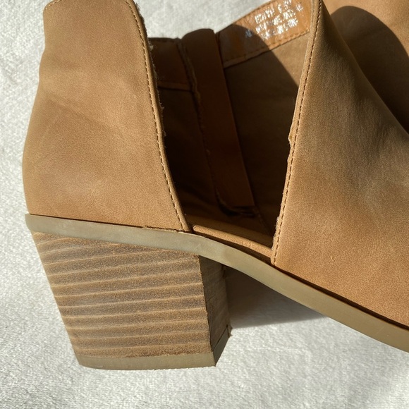 Women's Tan Ankle Boots - Picture 2 of 12